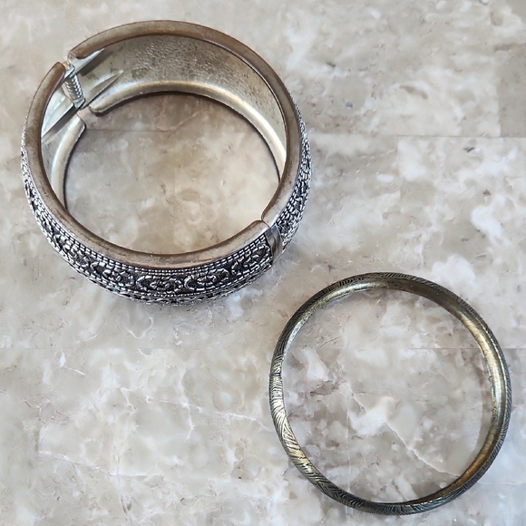 Vintage Silver and Gold Bangle Lot Of 2 - Picture 1 of 4